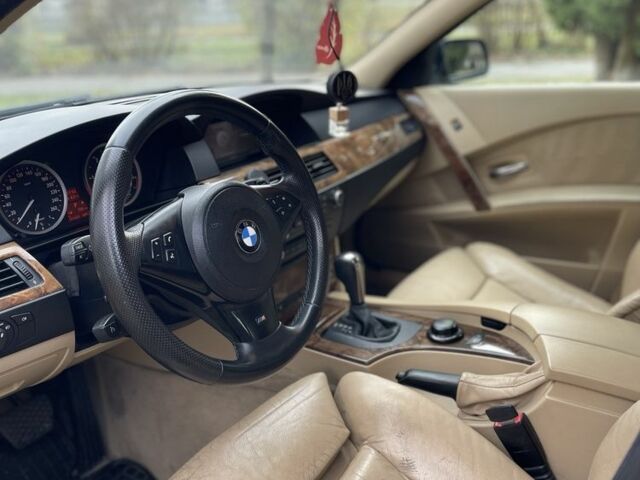 Серый БМВ 5 Серия, объемом двигателя 3 л и пробегом 362 тыс. км за 4499 $, фото 11 на Automoto.ua