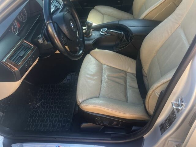 БМВ 5 Серия 2006 в Кицмане на Automoto.ua Серый БМВ 5 Серия, объемом двигателя 3 л и пробегом 211 тыс. км за 8200 $, фото 3 на Automoto.ua