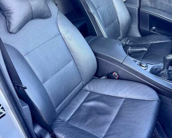 Сірий БМВ 5 Серія, об'ємом двигуна 2 л та пробігом 298 тис. км за 7999 $, фото 18 на Automoto.ua