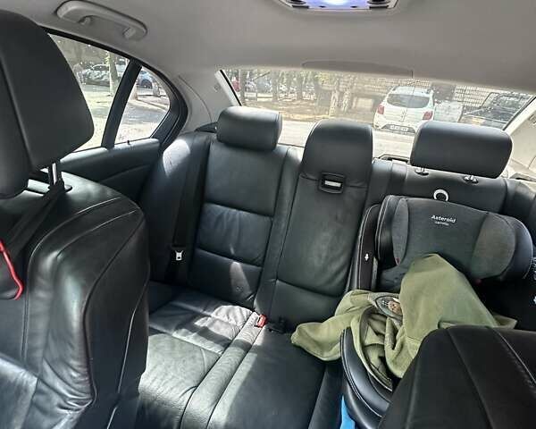 Серый БМВ 5 Серия, объемом двигателя 2.49 л и пробегом 263 тыс. км за 9700 $, фото 9 на Automoto.ua