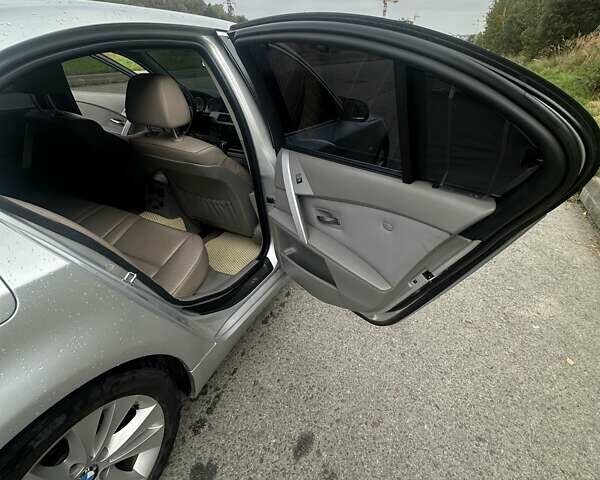 Сірий БМВ 5 Серія, об'ємом двигуна 2 л та пробігом 342 тис. км за 8300 $, фото 13 на Automoto.ua