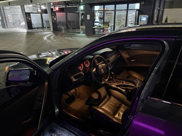 Серый БМВ 5 Серия, объемом двигателя 2.5 л и пробегом 269 тыс. км за 6600 $, фото 3 на Automoto.ua