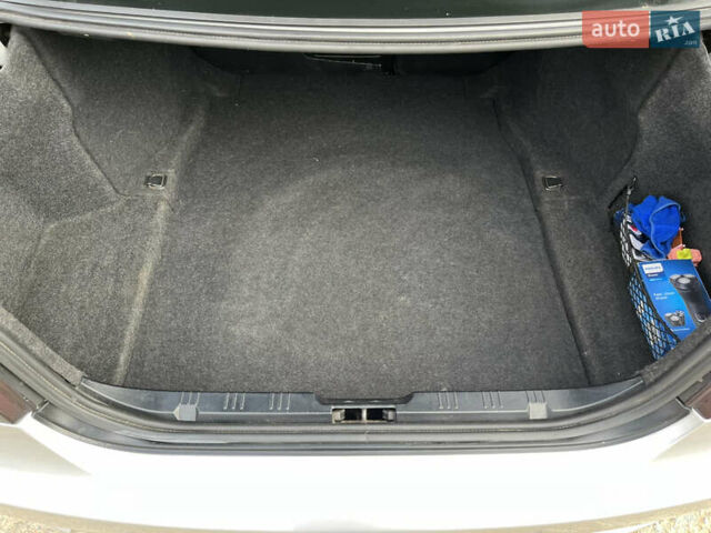 Серый БМВ 5 Серия, объемом двигателя 2.5 л и пробегом 330 тыс. км за 8000 $, фото 13 на Automoto.ua