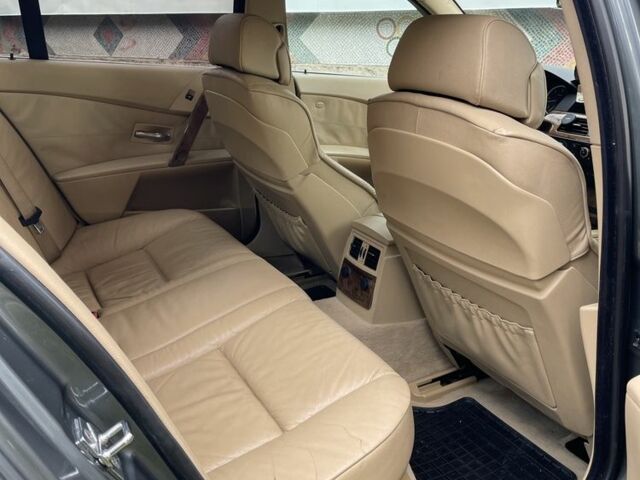 Серый БМВ 5 Серия, объемом двигателя 3 л и пробегом 362 тыс. км за 4499 $, фото 15 на Automoto.ua