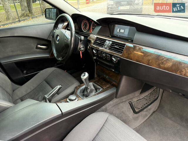 БМВ 5 Серия 2006 в Стрые на Automoto.ua Серый БМВ 5 Серия, объемом двигателя 3 л и пробегом 388 тыс. км за 8200 $, фото 62 на Automoto.ua