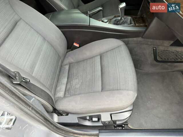 БМВ 5 Серия 2006 в Стрые на Automoto.ua Серый БМВ 5 Серия, объемом двигателя 3 л и пробегом 388 тыс. км за 8200 $, фото 59 на Automoto.ua