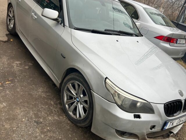 Серый БМВ 5 Серия, объемом двигателя 3 л и пробегом 57 тыс. км за 3700 $, фото 2 на Automoto.ua