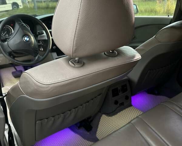 Сірий БМВ 5 Серія, об'ємом двигуна 2 л та пробігом 342 тис. км за 8300 $, фото 11 на Automoto.ua