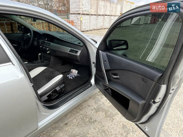 Серый БМВ 5 Серия, объемом двигателя 2.5 л и пробегом 330 тыс. км за 8000 $, фото 4 на Automoto.ua