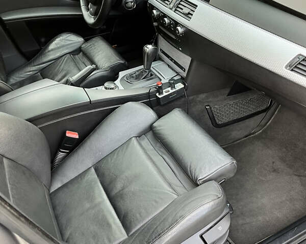 Серый БМВ 5 Серия, объемом двигателя 2.99 л и пробегом 340 тыс. км за 13000 $, фото 7 на Automoto.ua