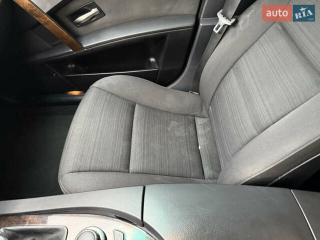 БМВ 5 Серия 2006 в Стрые на Automoto.ua Серый БМВ 5 Серия, объемом двигателя 3 л и пробегом 388 тыс. км за 8200 $, фото 43 на Automoto.ua