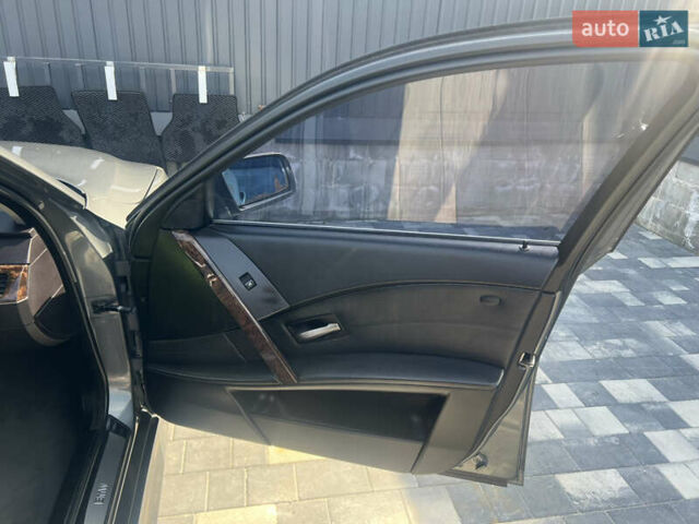 Сірий БМВ 5 Серія, об'ємом двигуна 2.5 л та пробігом 290 тис. км за 8900 $, фото 13 на Automoto.ua