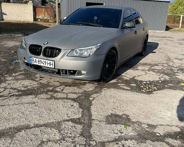 БМВ 5 Серия 2007 в Александрие на Automoto.ua Серый БМВ 5 Серия, объемом двигателя 2.5 л и пробегом 300 тыс. км за 8500 $, фото 4 на Automoto.ua