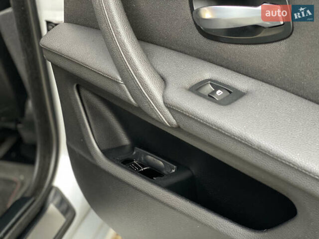 Серый БМВ 5 Серия, объемом двигателя 2.99 л и пробегом 362 тыс. км за 10799 $, фото 53 на Automoto.ua