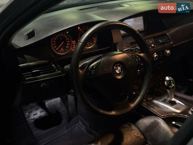 Сірий БМВ 5 Серія, об'ємом двигуна 2.99 л та пробігом 304 тис. км за 10799 $, фото 25 на Automoto.ua