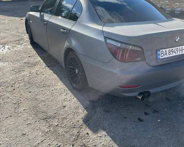 БМВ 5 Серия 2007 в Александрие на Automoto.ua Серый БМВ 5 Серия, объемом двигателя 2.5 л и пробегом 300 тыс. км за 8500 $, фото 9 на Automoto.ua