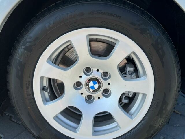 Серый БМВ 5 Серия, объемом двигателя 2.5 л и пробегом 285 тыс. км за 7800 $, фото 13 на Automoto.ua