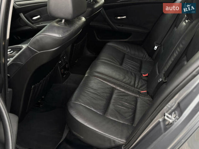 БМВ 5 Серия 2007 в Тернополе на Automoto.ua Серый БМВ 5 Серия, объемом двигателя 2.5 л и пробегом 255 тыс. км за 8750 $, фото 33 на Automoto.ua