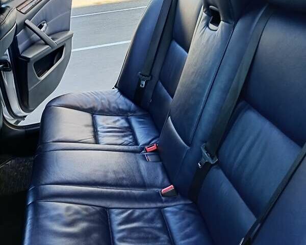 Серый БМВ 5 Серия, объемом двигателя 2.5 л и пробегом 290 тыс. км за 10000 $, фото 8 на Automoto.ua