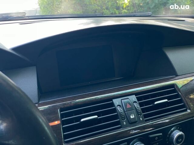 Серый БМВ 5 Серия, объемом двигателя 2.5 л и пробегом 307 тыс. км за 8490 $, фото 20 на Automoto.ua