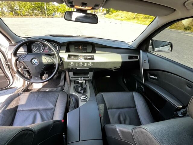 Серый БМВ 5 Серия, объемом двигателя 2.5 л и пробегом 285 тыс. км за 7800 $, фото 9 на Automoto.ua