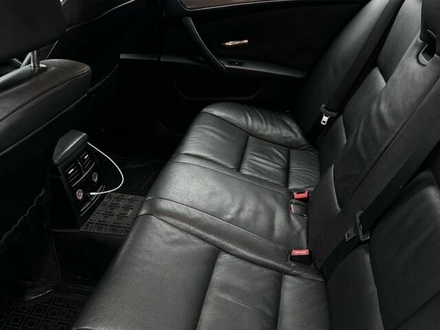 Серый БМВ 5 Серия, объемом двигателя 2 л и пробегом 280 тыс. км за 4900 $, фото 7 на Automoto.ua