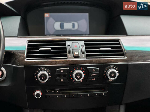 Серый БМВ 5 Серия, объемом двигателя 2.5 л и пробегом 255 тыс. км за 8750 $, фото 21 на Automoto.ua