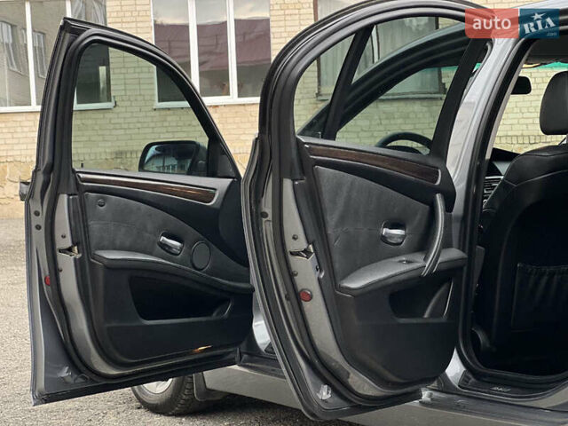 Серый БМВ 5 Серия, объемом двигателя 2.5 л и пробегом 255 тыс. км за 8750 $, фото 44 на Automoto.ua