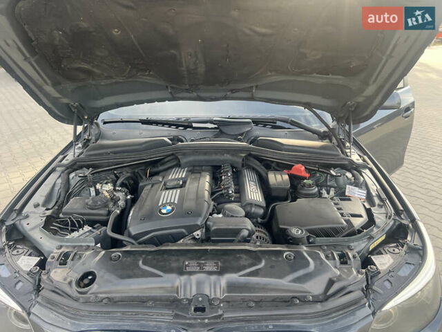 Серый БМВ 5 Серия, объемом двигателя 3 л и пробегом 275 тыс. км за 10200 $, фото 15 на Automoto.ua