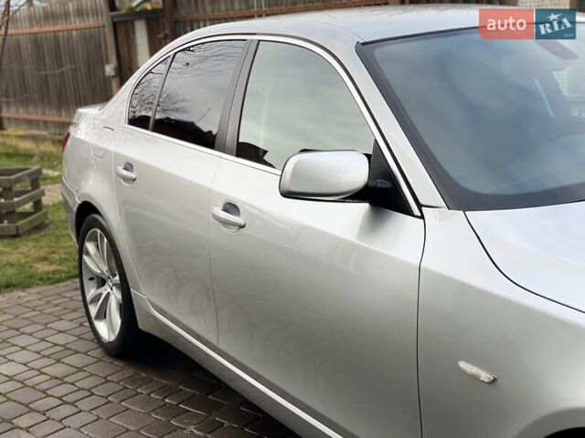 Серый БМВ 5 Серия, объемом двигателя 2.99 л и пробегом 362 тыс. км за 10799 $, фото 12 на Automoto.ua