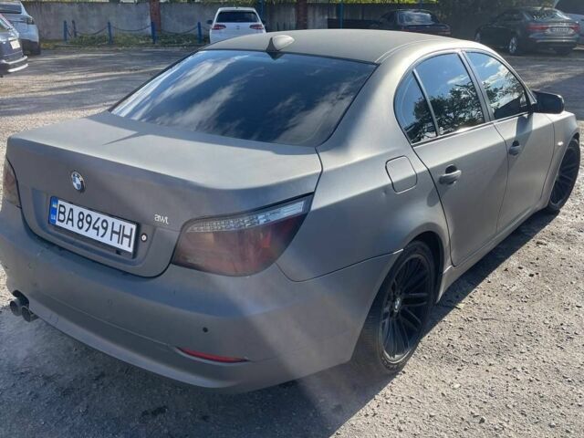 БМВ 5 Серия 2007 в Александрие на Automoto.ua Серый БМВ 5 Серия, объемом двигателя 2.5 л и пробегом 200 тыс. км за 8500 $, фото 7 на Automoto.ua