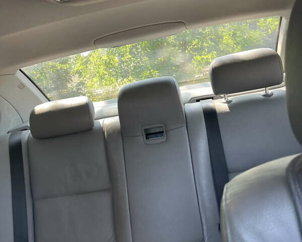 Сірий БМВ 5 Серія, об'ємом двигуна 2 л та пробігом 298 тис. км за 9300 $, фото 22 на Automoto.ua