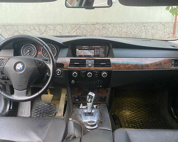 Серый БМВ 5 Серия, объемом двигателя 2.5 л и пробегом 264 тыс. км за 7500 $, фото 9 на Automoto.ua