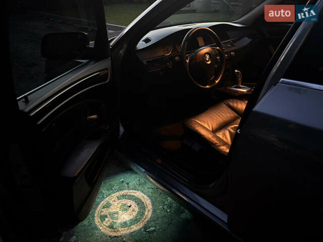 БМВ 5 Серия 2007 в Тернополе на Automoto.ua Серый БМВ 5 Серия, объемом двигателя 2.5 л и пробегом 255 тыс. км за 8750 $, фото 37 на Automoto.ua