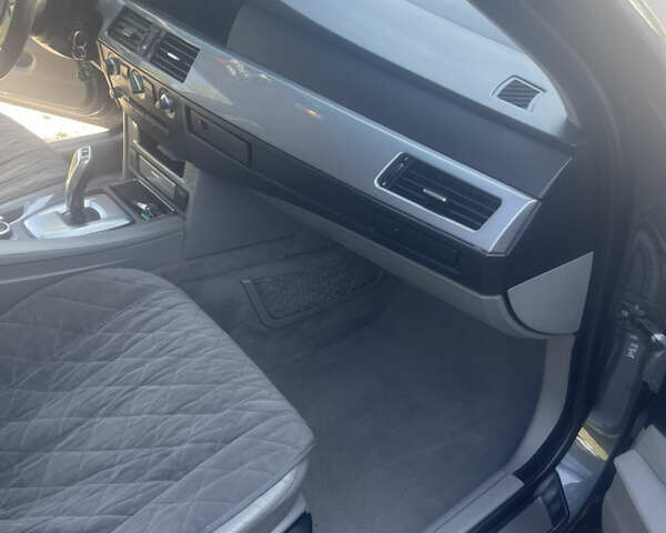 Сірий БМВ 5 Серія, об'ємом двигуна 2 л та пробігом 298 тис. км за 9300 $, фото 41 на Automoto.ua