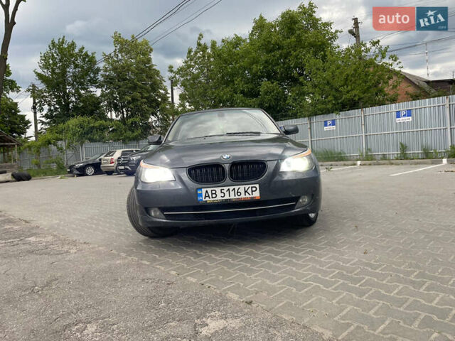 Серый БМВ 5 Серия, объемом двигателя 3 л и пробегом 280 тыс. км за 10200 $, фото 4 на Automoto.ua