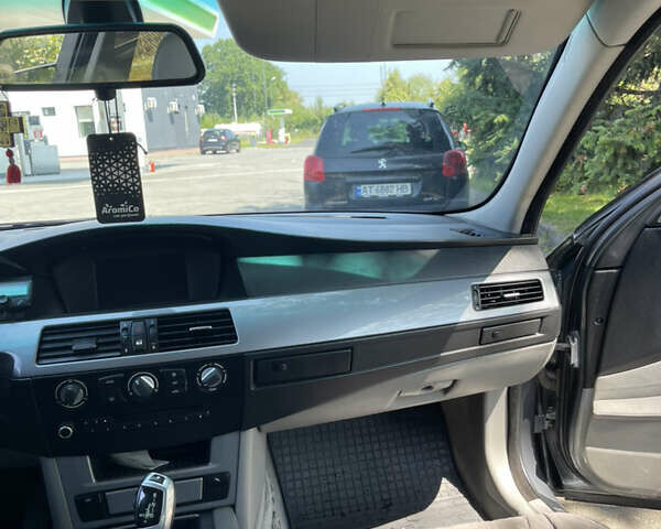 Сірий БМВ 5 Серія, об'ємом двигуна 2 л та пробігом 298 тис. км за 9300 $, фото 37 на Automoto.ua