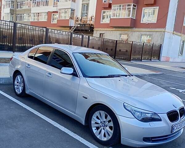 Серый БМВ 5 Серия, объемом двигателя 2.5 л и пробегом 290 тыс. км за 10000 $, фото 1 на Automoto.ua