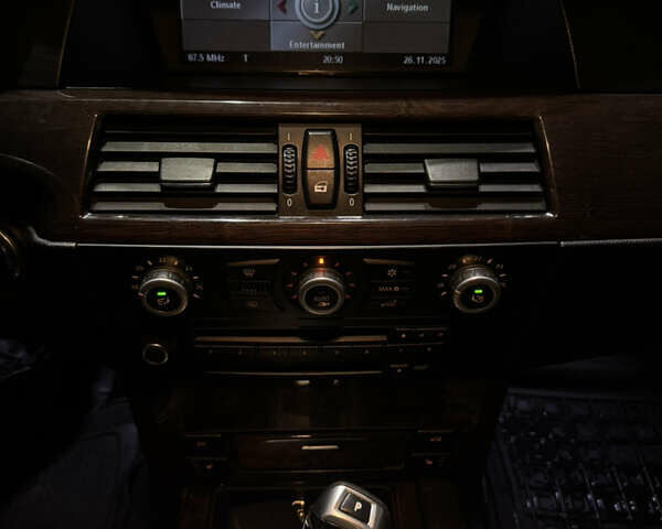 Сірий БМВ 5 Серія, об'ємом двигуна 2.99 л та пробігом 304 тис. км за 10799 $, фото 24 на Automoto.ua