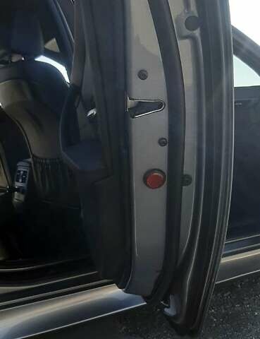 Серый БМВ 5 Серия, объемом двигателя 2.99 л и пробегом 356 тыс. км за 12555 $, фото 3 на Automoto.ua