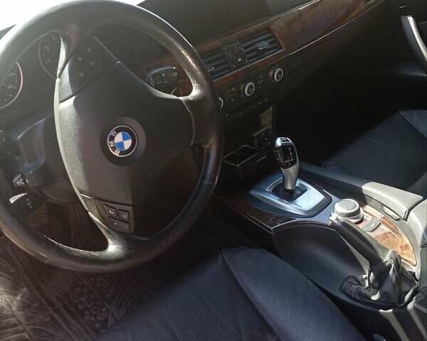 Серый БМВ 5 Серия, объемом двигателя 2.8 л и пробегом 161 тыс. км за 9500 $, фото 27 на Automoto.ua