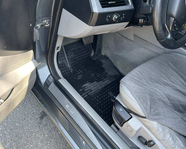 Сірий БМВ 5 Серія, об'ємом двигуна 2 л та пробігом 298 тис. км за 9300 $, фото 15 на Automoto.ua