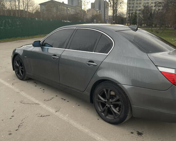 Серый БМВ 5 Серия, объемом двигателя 2.5 л и пробегом 220 тыс. км за 7500 $, фото 2 на Automoto.ua