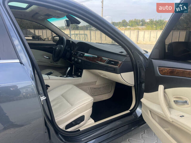 Серый БМВ 5 Серия, объемом двигателя 3 л и пробегом 275 тыс. км за 10200 $, фото 12 на Automoto.ua