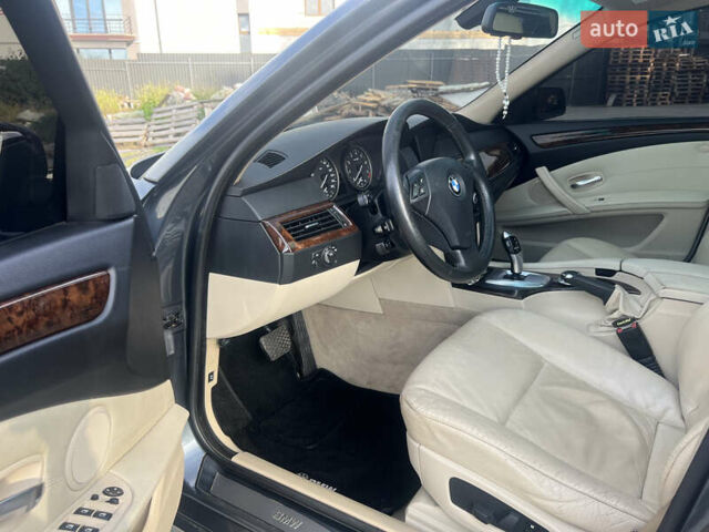 Серый БМВ 5 Серия, объемом двигателя 3 л и пробегом 275 тыс. км за 10200 $, фото 11 на Automoto.ua