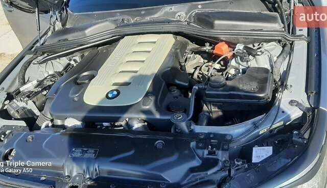 Серый БМВ 5 Серия, объемом двигателя 2.99 л и пробегом 356 тыс. км за 12555 $, фото 5 на Automoto.ua