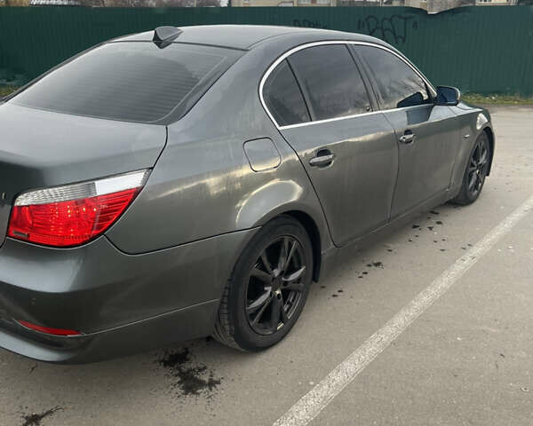 Серый БМВ 5 Серия, объемом двигателя 2.5 л и пробегом 220 тыс. км за 7500 $, фото 4 на Automoto.ua