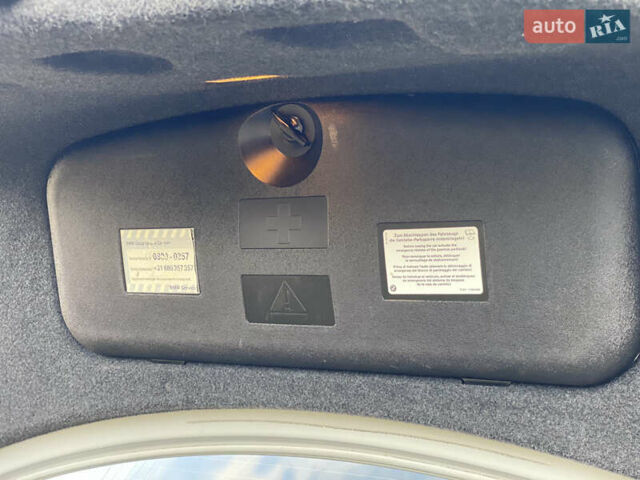 Серый БМВ 5 Серия, объемом двигателя 2.99 л и пробегом 362 тыс. км за 10799 $, фото 57 на Automoto.ua