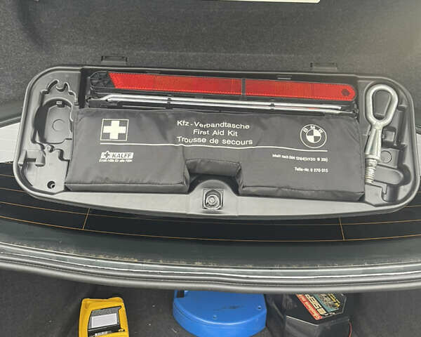 Серый БМВ 5 Серия, объемом двигателя 2.5 л и пробегом 220 тыс. км за 7500 $, фото 10 на Automoto.ua