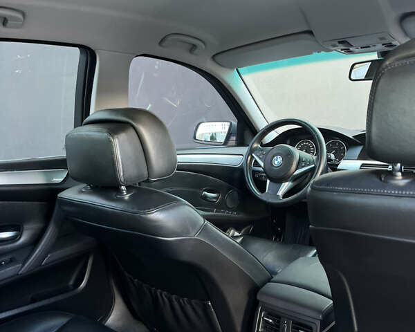 Серый БМВ 5 Серия, объемом двигателя 3 л и пробегом 310 тыс. км за 11999 $, фото 5 на Automoto.ua